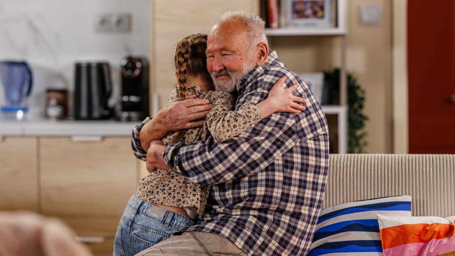 Rudolf Hrušínský ml. jako Vlasta Pešek z Ulice, FOTO: Distr. TV Nova