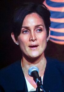 Carrie-Anne Moss (2015). FOTO: Romer Jed Medina, CC BY-SA 2.0, via Wikimedia Commons