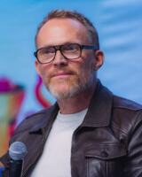 Paul Bettany